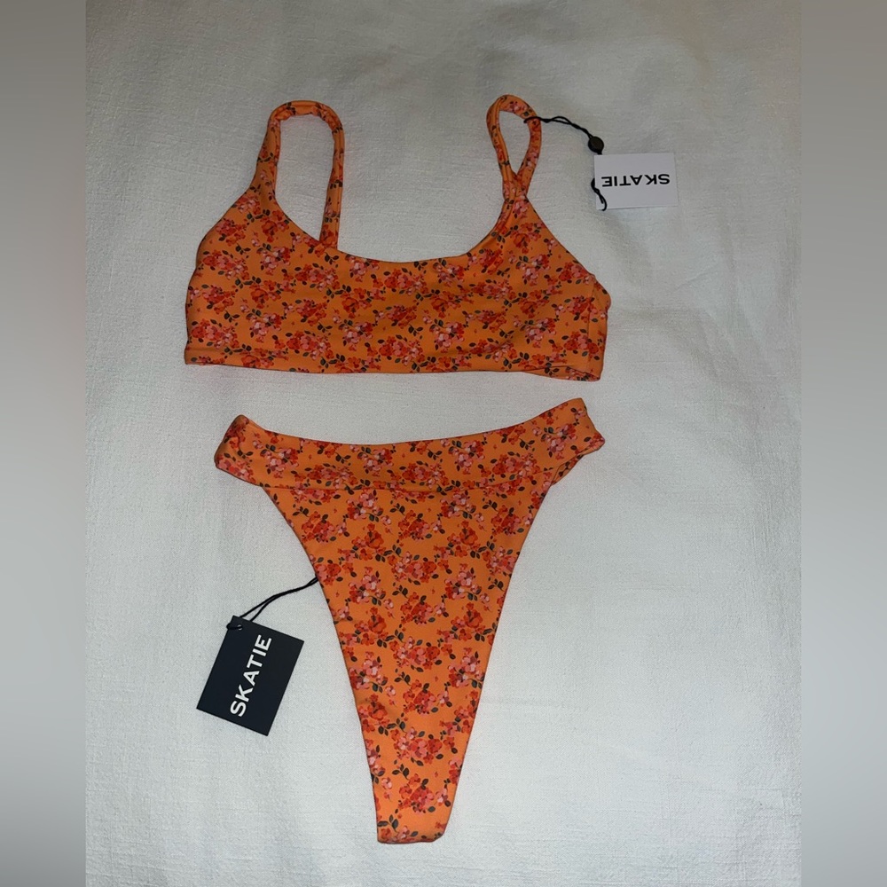 Skatie 2 Piece Bikini - Sarah Top, Summer Bottom in Hanalei